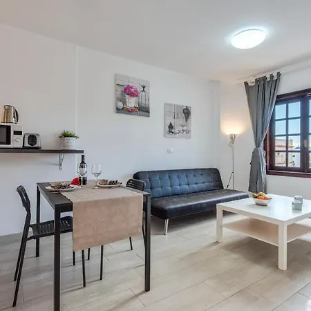 Appartamento 2 Modern Flats Near Playa San Blas