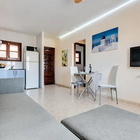 Appartamento 2 Modern Flats Near Playa San Blas